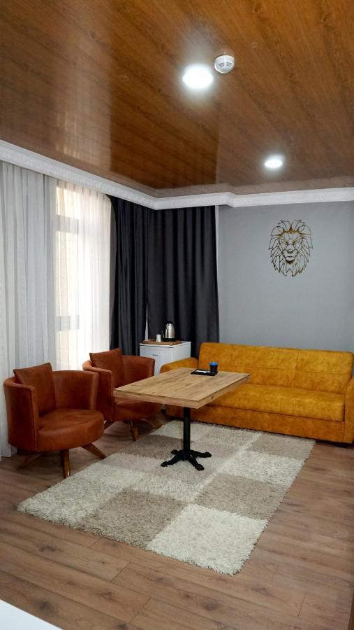Couette-café Senbol Suit Hotel